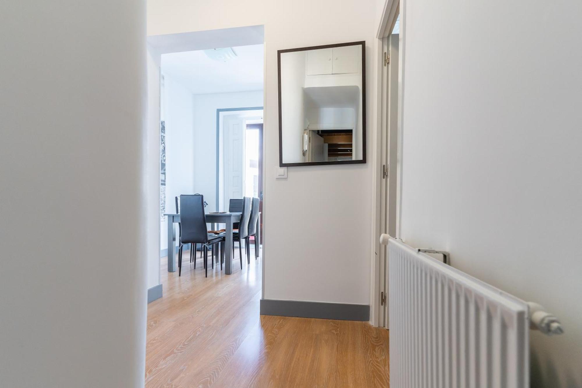 Apartment 2 Bedrooms 1,5bathrooms Furnished - Sol - Bright & Functional - Mintystay *