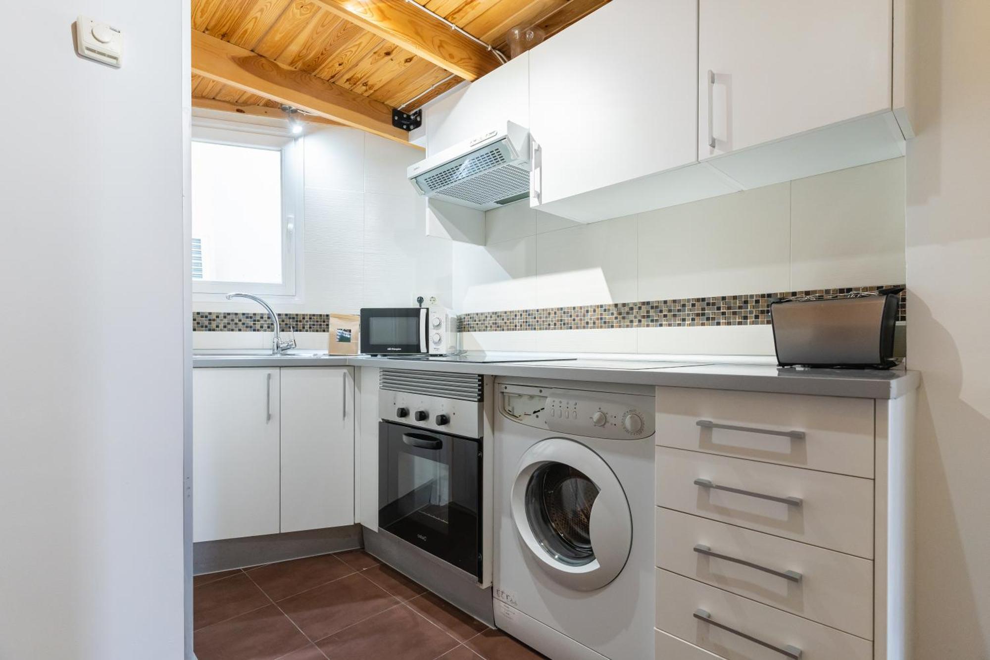2 Bedrooms 1,5bathrooms Furnished - Sol - Bright & Functional - Mintystay Apartment Madrid