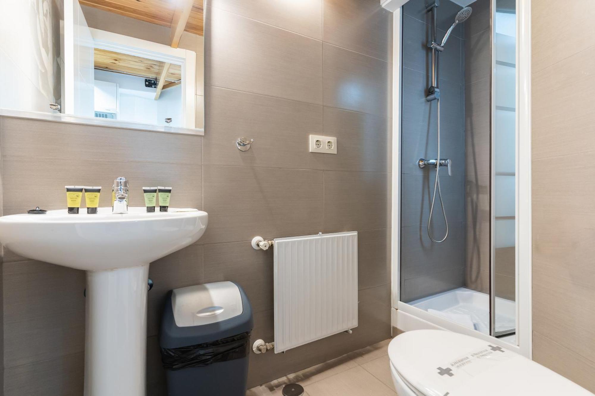 Apartamento 2 Bedrooms 1,5bathrooms Furnished - Sol - Bright & Functional - Mintystay *